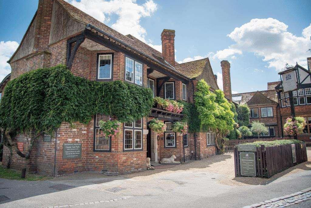 Hotel The Montagu Arms Beaulieu Exteriér fotografie