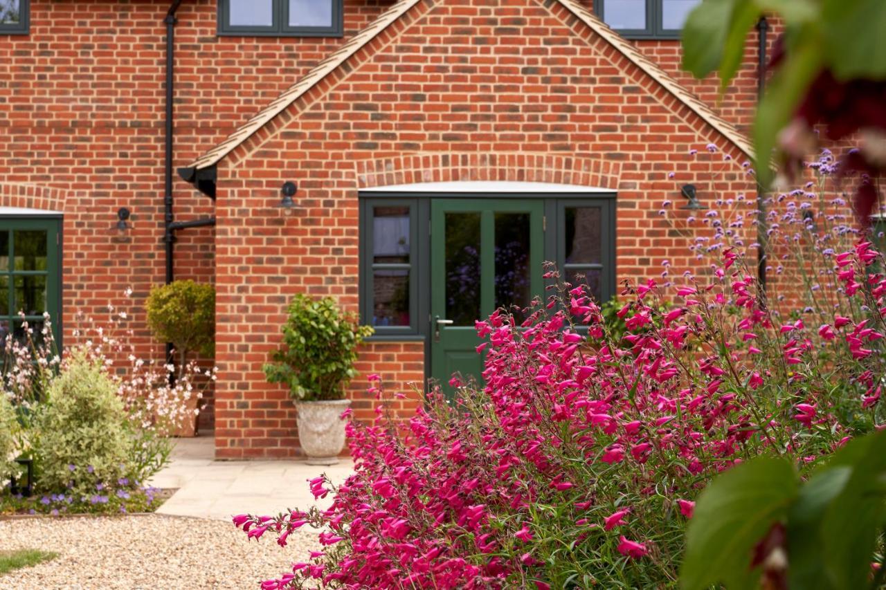 Hotel The Montagu Arms Beaulieu Exteriér fotografie